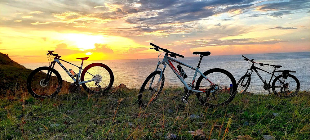 B&atilde;i biển H&ograve;n Rơm